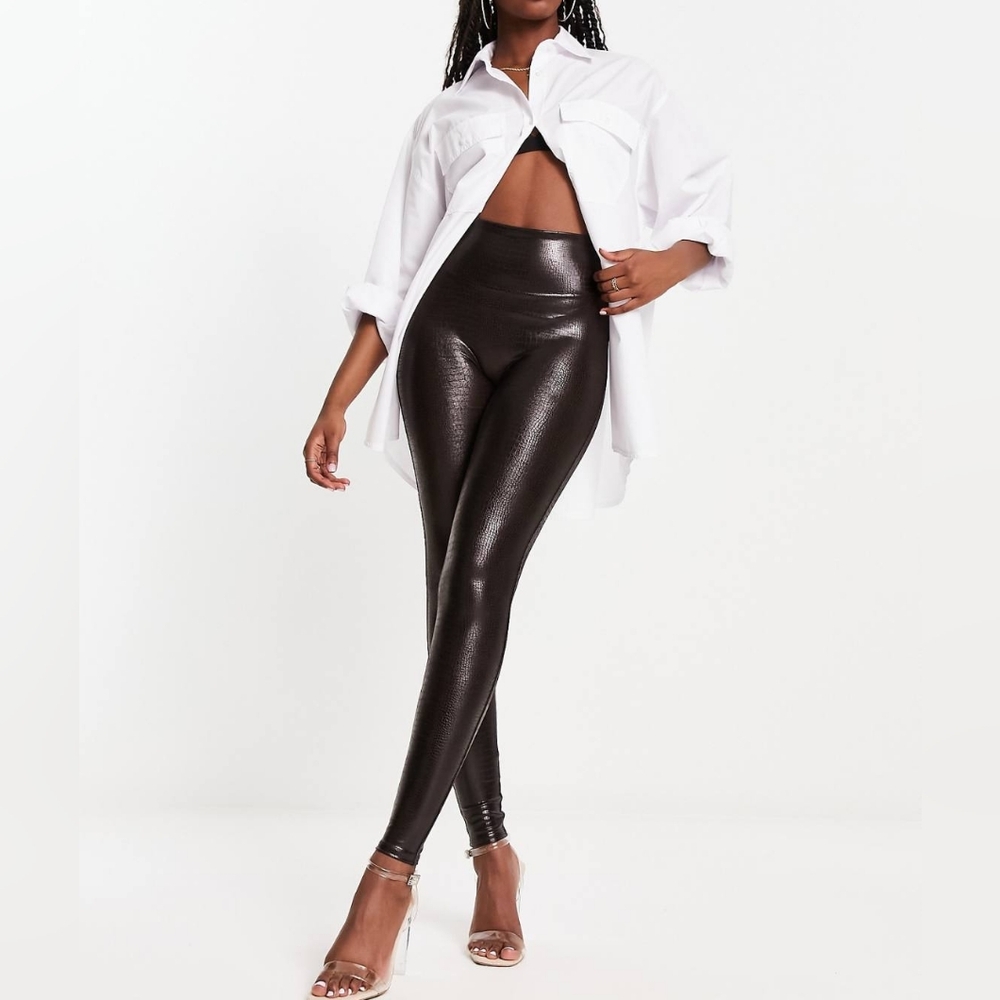 Spanx faux leather Full Length leggings - Picture 2 of 9